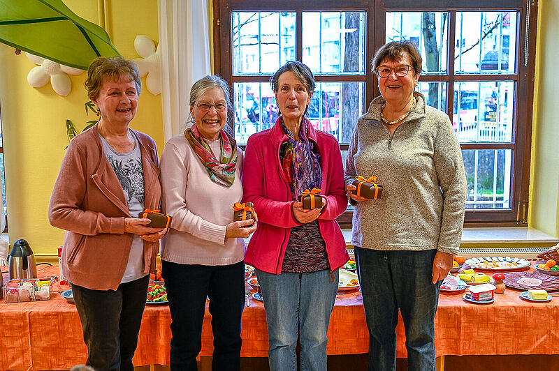 Die ehrenamtlichen Helferinnen machen das MOKKA-Frauenfrühstück lebendig: Helga Fleck, Angelika Bormann-Rauch, Monika Pfeffer und Isolinde Kluge.